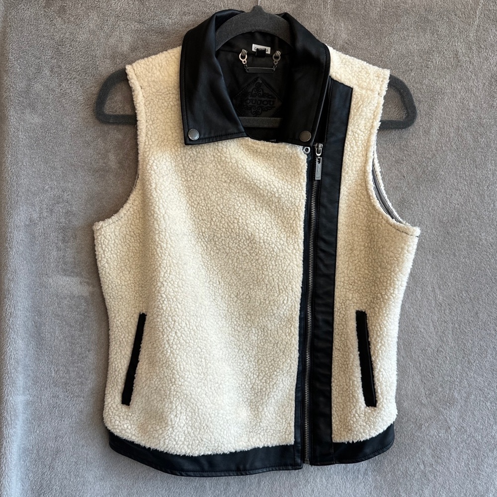 JouJou Womens Sherpa Fleece Vest Black Faux Leather Trim Moto Style Medium
